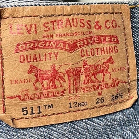 Levi’s 511 Jean Upcycled Cut-off Shorts Lace Urban Renewal Size Small - Picture 8 of 8